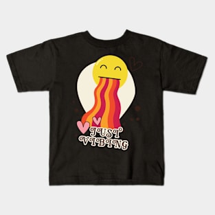 just vibing Kids T-Shirt